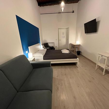 Donna Luisa A Santa Chiara Bed & Breakfast Наполи Екстериор снимка